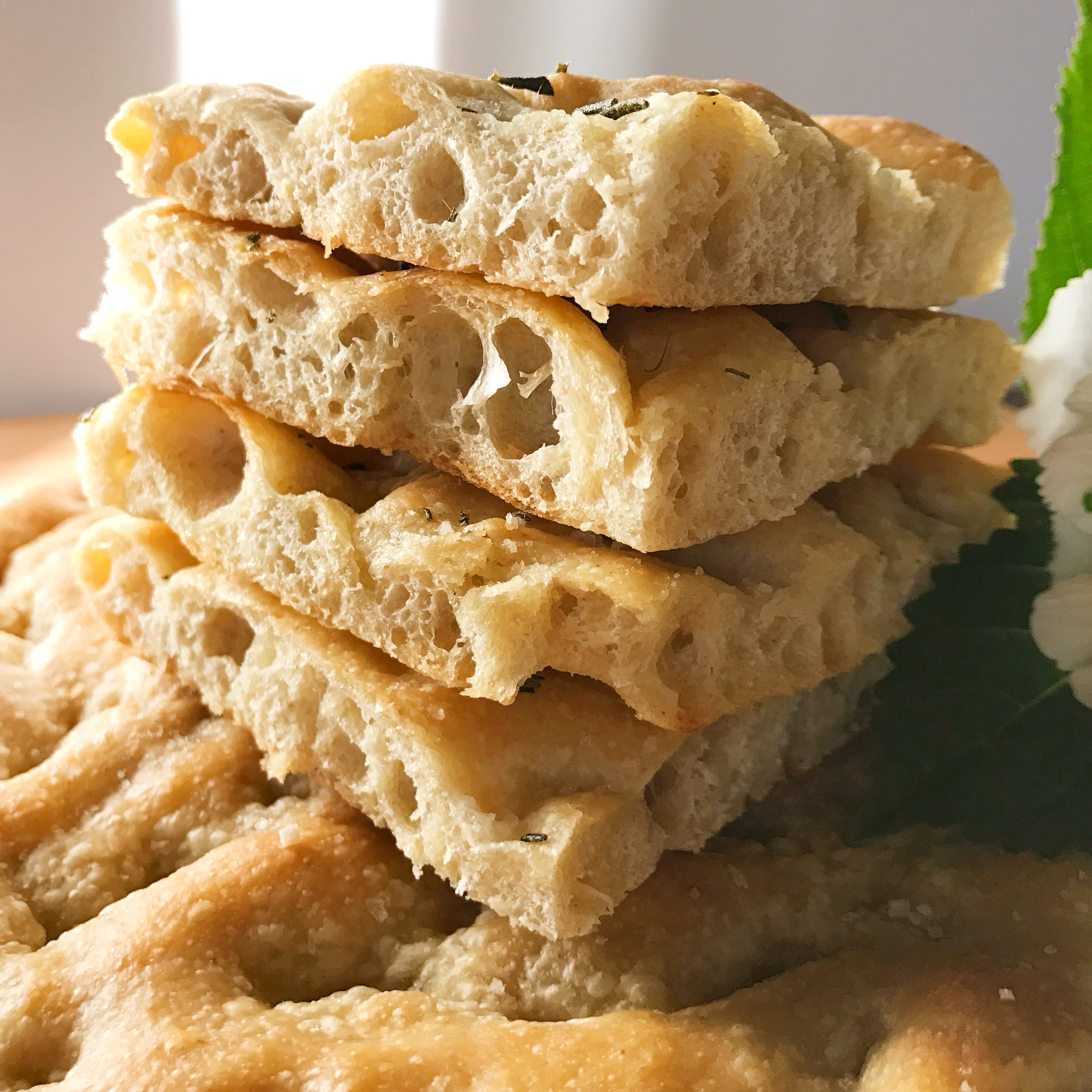 Focaccia con semola a lievitazione naturale