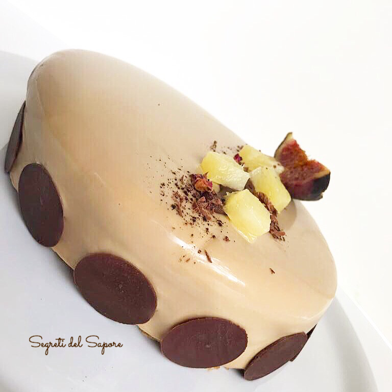 TORTA FICHI, ANANAS E LIQUIRIZIA