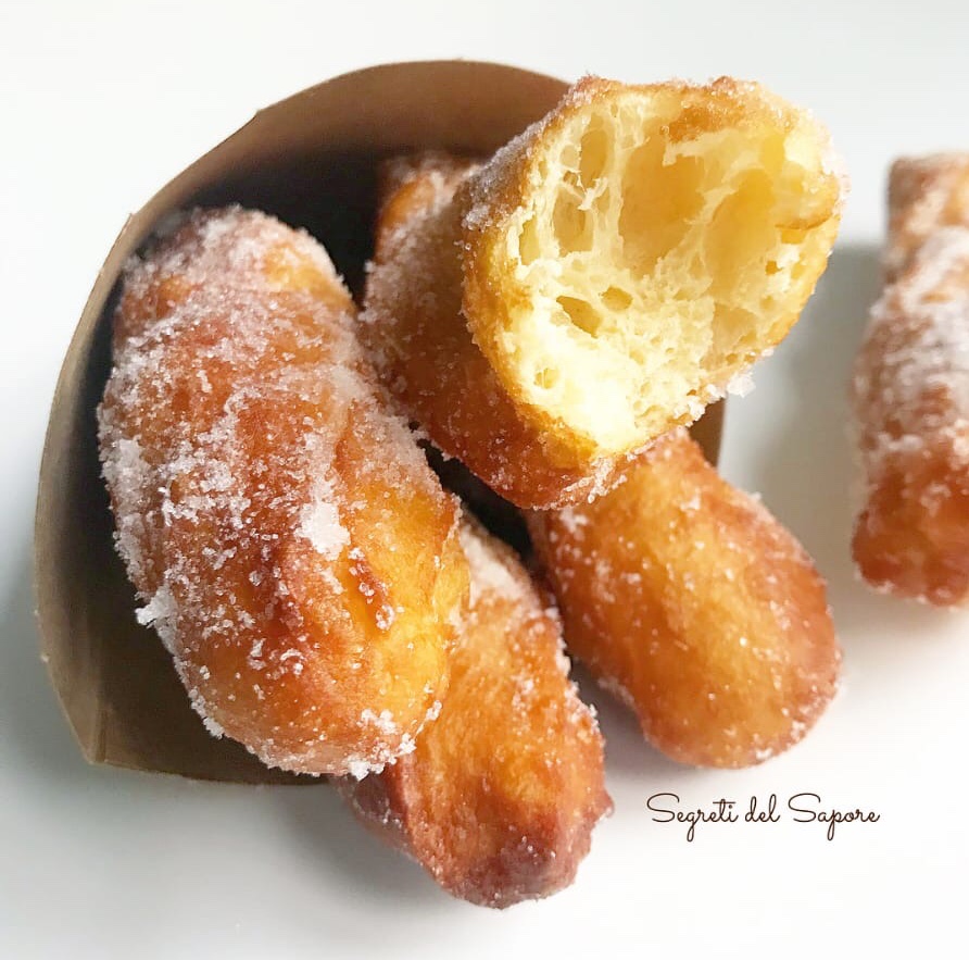 CHICHI FRÉGI