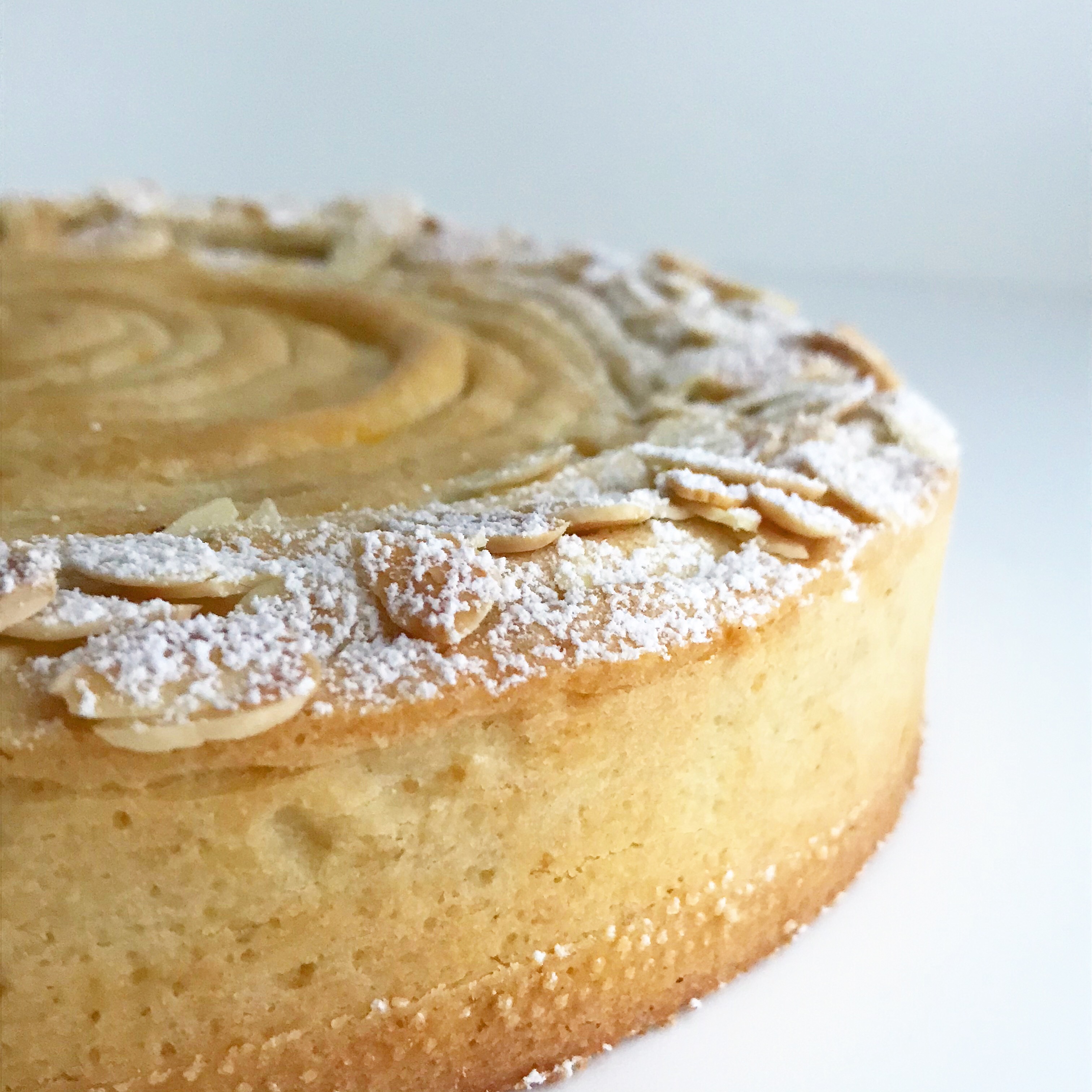 Crostata con crema pasticcera e mele al calvados